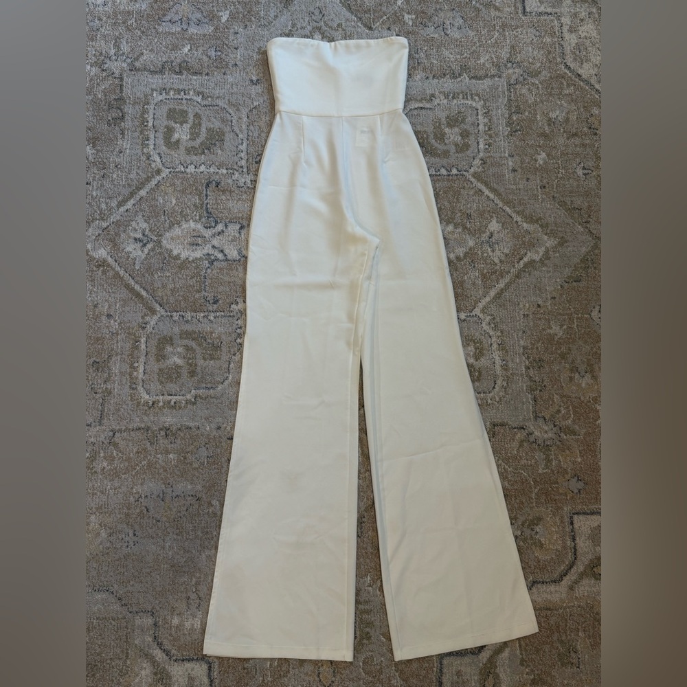 NEW!! Beautiful white jumpsuit bought from REVOLVE